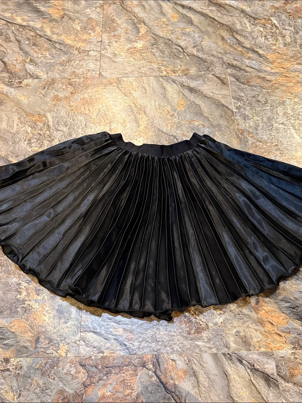 Girls size 8-9Y Black Pleated Skirt H&M